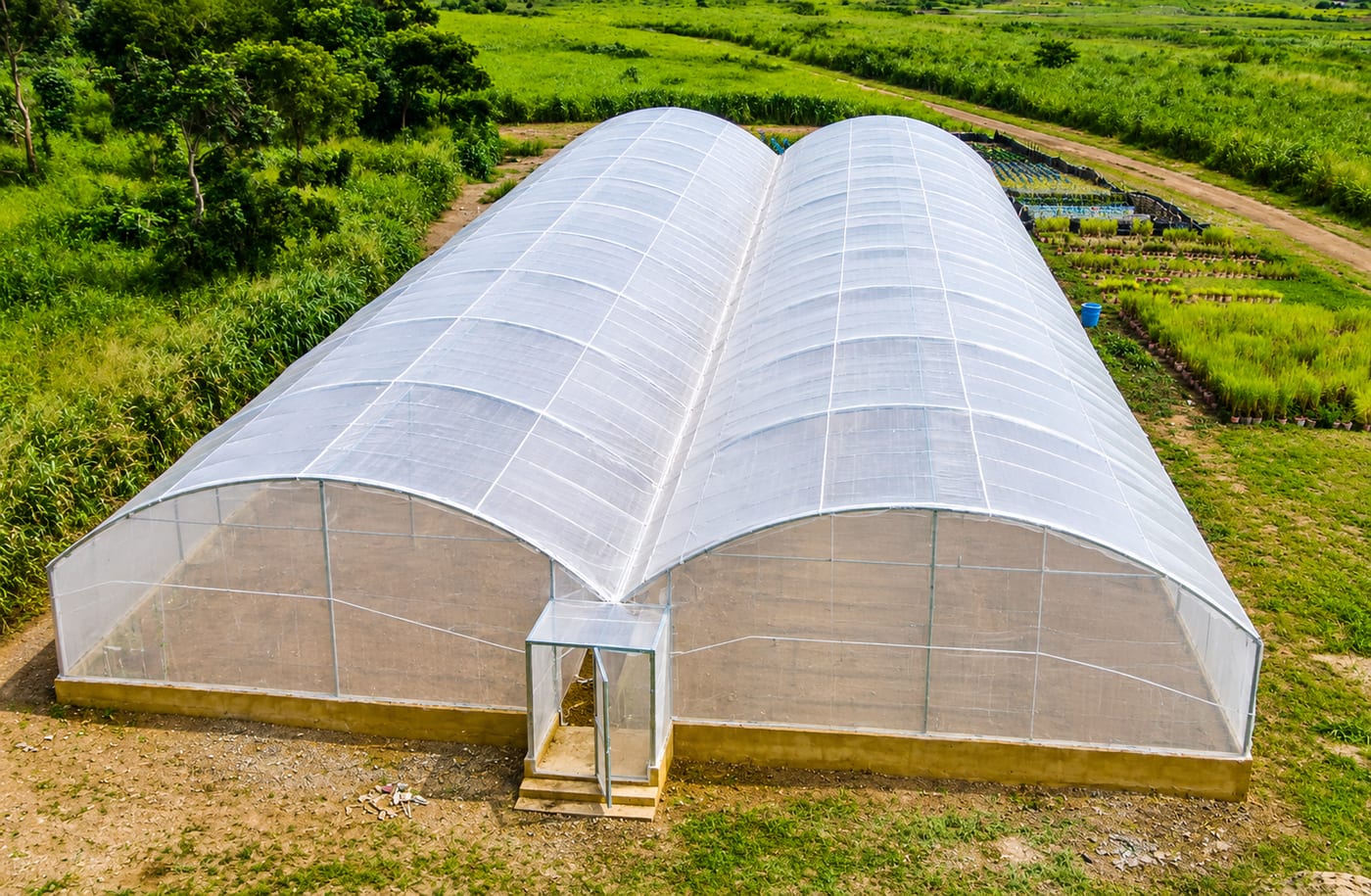 Yamoussoukro — Serre multichapelle, 1 000 m²